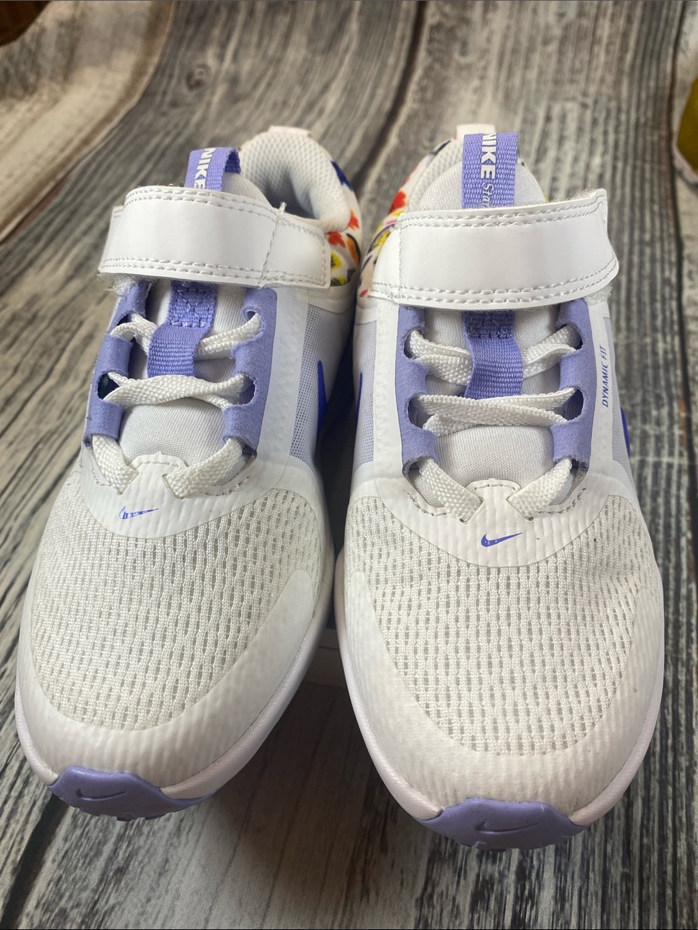 Nike Kids White and Light Purple Velcro Athletic Sneakers